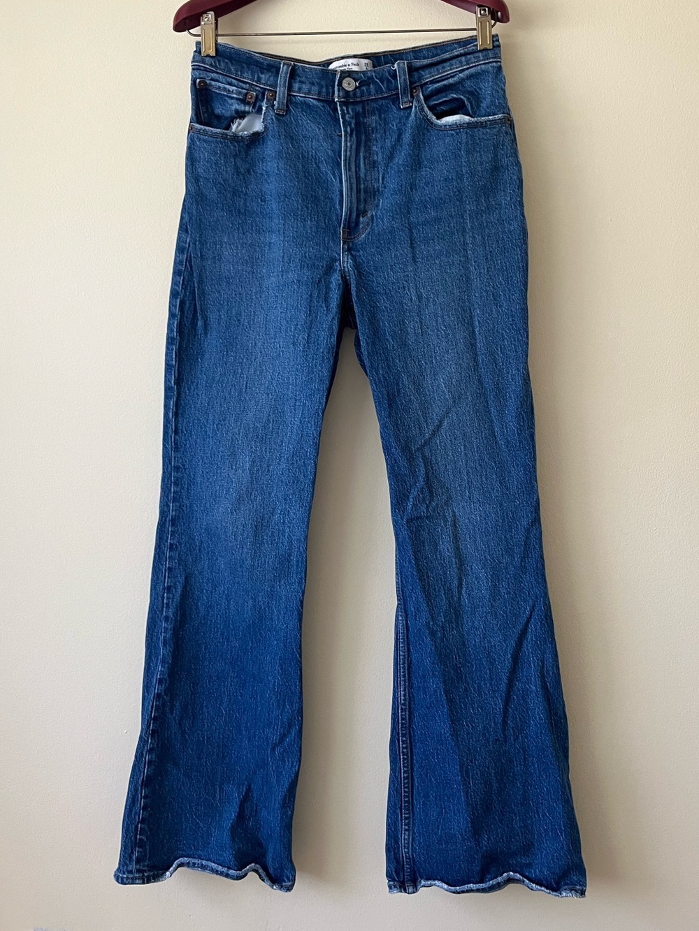Abercrombie & Fitch Vintage Flare High Rise Jeans Size 28/6R
